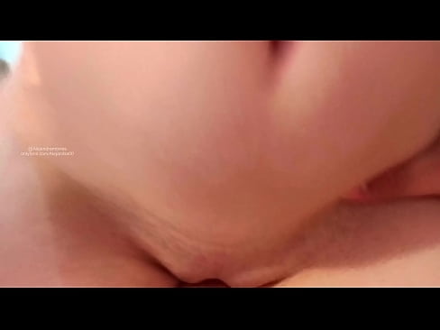 ❤️ Li oda xwîşka xwe radizêm û bi vî awayî ez şiyar bûm ❤❌ Vîdyoya porno li me