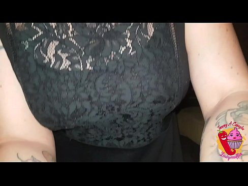❤️ Xwişka Slutty jê re blowjob û Spanish dide ❤❌ Vîdyoya porno li me