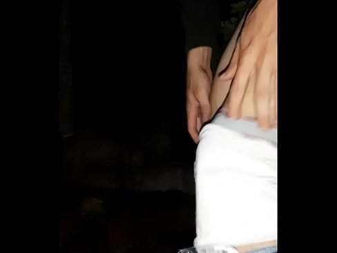 ❤️ Cîranê min xwe avêt ser dîwarê min ê karantînayê ❤❌ Vîdyoya porno li me
